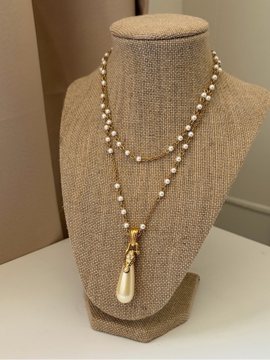 Nolan Miller Jewelry - Nolan Miller Glamour Collection Vienna Faux Pearl Gold Chain Pendant Necklace